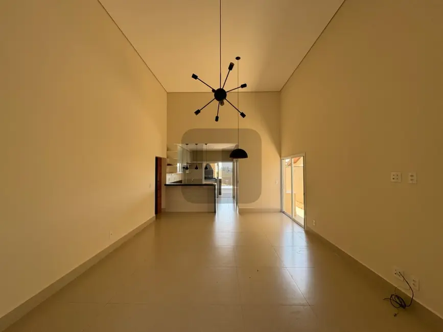 Foto 3 de Casa de Condomínio com 3 quartos para alugar, 210m2 em Swiss Park, Campinas - SP