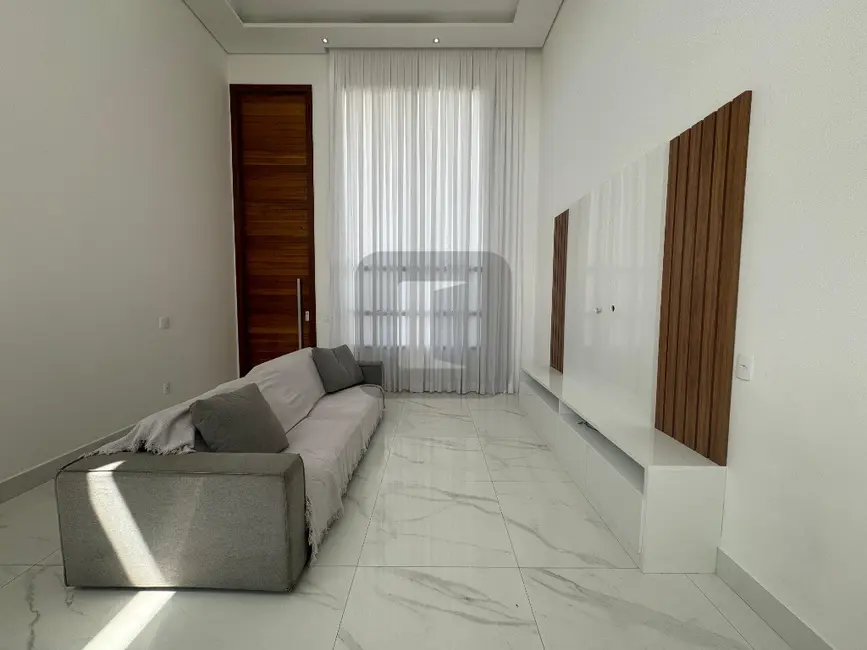 Foto 3 de Casa de Condomínio com 3 quartos para alugar, 212m2 em Swiss Park, Campinas - SP