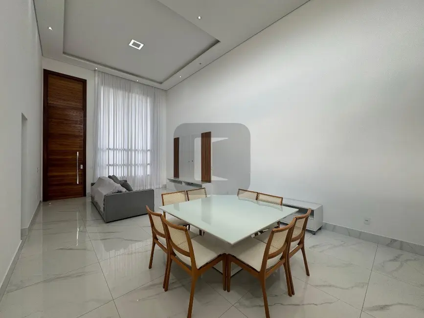 Foto 5 de Casa de Condomínio com 3 quartos para alugar, 212m2 em Swiss Park, Campinas - SP