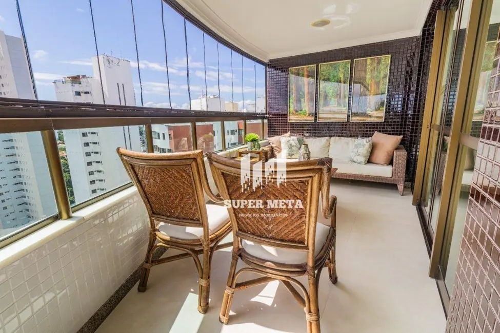 Cobertura com 4 quartos à venda, 323m2 em Itaigara, Salvador - BA - imagem 8 Foto 8 de Cobertura com 4 quartos à venda, 323m2 em Itaigara, Salvador - BA