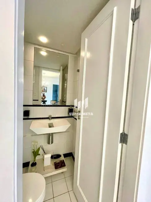 Cobertura com 3 quartos à venda, 240m2 em Rio Vermelho, Salvador - BA - imagem 3 Foto 3 de Cobertura com 3 quartos à venda, 240m2 em Rio Vermelho, Salvador - BA