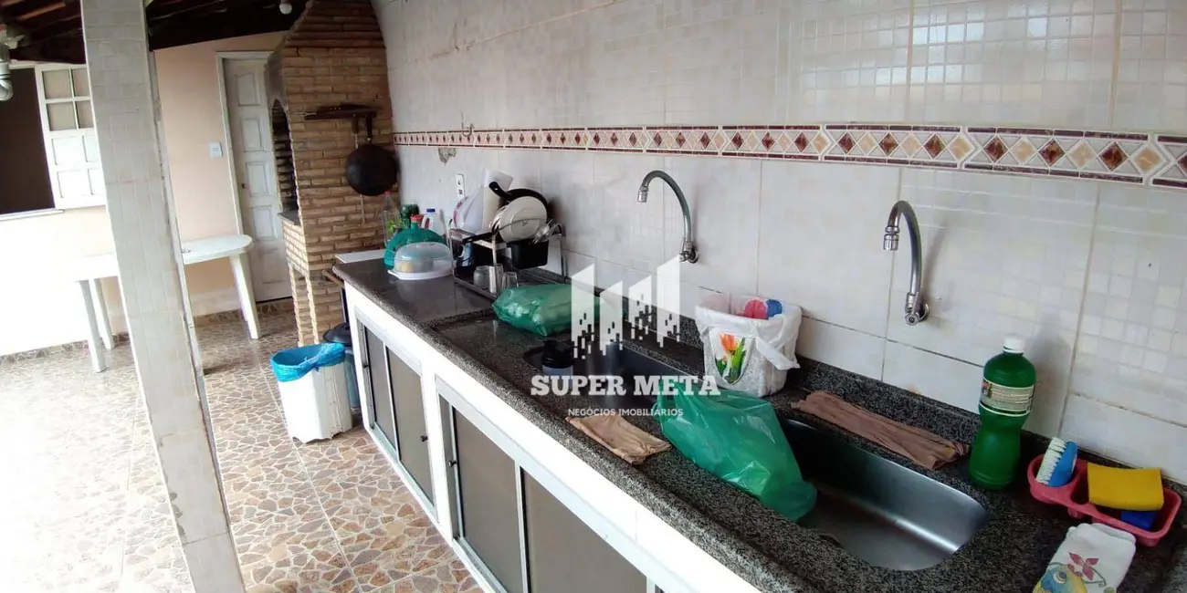 Casa com 4 quartos à venda, 520m2 em Centro, Lauro De Freitas - BA - imagem 6 Foto 6 de Casa com 4 quartos à venda, 520m2 em Centro, Lauro De Freitas - BA