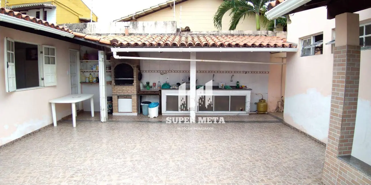 Casa com 4 quartos à venda, 520m2 em Centro, Lauro De Freitas - BA - imagem 4 Foto 4 de Casa com 4 quartos à venda, 520m2 em Centro, Lauro De Freitas - BA