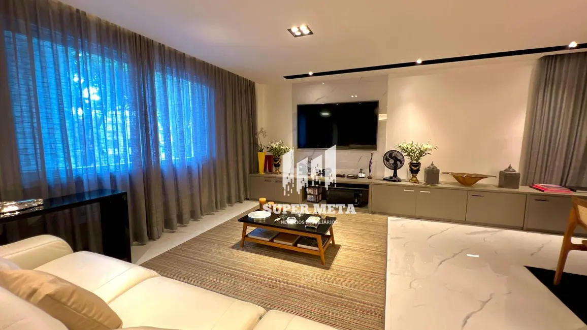 Apartamento com 4 quartos à venda, 330m2 em Vitória, Salvador - BA - imagem 6 Foto 6 de Apartamento com 4 quartos à venda, 330m2 em Vitória, Salvador - BA
