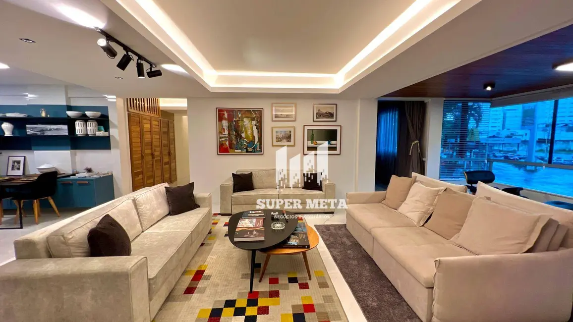 Apartamento com 4 quartos à venda, 330m2 em Vitória, Salvador - BA - imagem 9 Foto 9 de Apartamento com 4 quartos à venda, 330m2 em Vitória, Salvador - BA