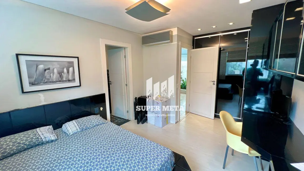 Casa de Condomínio com 5 quartos à venda, 556m2 em Alphaville I, Salvador - BA - imagem 8 Foto 8 de Casa de Condomínio com 5 quartos à venda, 556m2 em Alphaville I, Salvador - BA