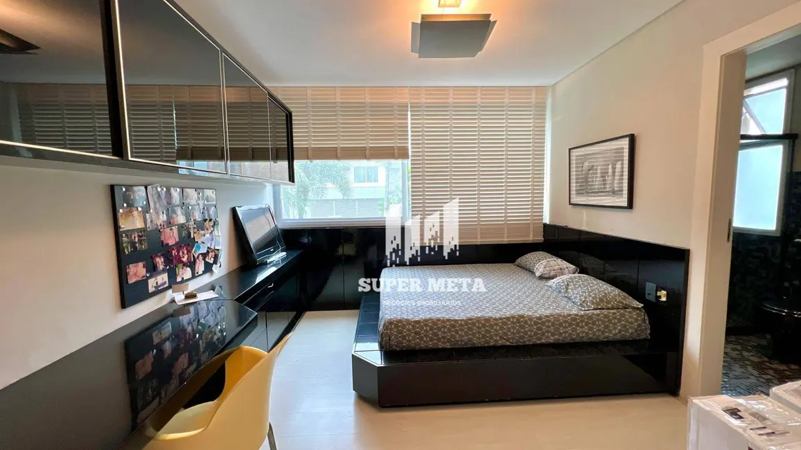 Casa de Condomínio com 5 quartos à venda, 556m2 em Alphaville I, Salvador - BA - imagem 6 Foto 6 de Casa de Condomínio com 5 quartos à venda, 556m2 em Alphaville I, Salvador - BA