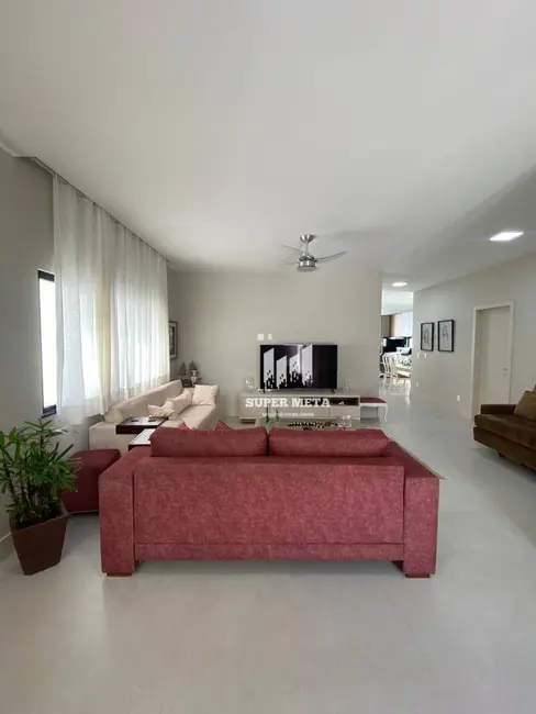 Foto 2 de Casa de Condomínio com 4 quartos à venda, 380m2 em Vilas do Atlântico, Lauro De Freitas - BA