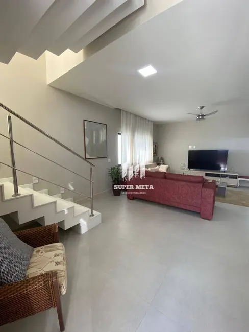 Foto 3 de Casa de Condomínio com 4 quartos à venda, 380m2 em Vilas do Atlântico, Lauro De Freitas - BA