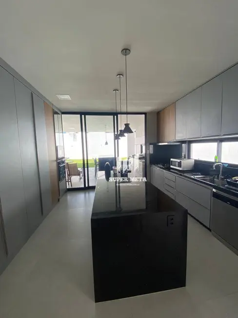 Foto 7 de Casa de Condomínio com 4 quartos à venda, 380m2 em Vilas do Atlântico, Lauro De Freitas - BA