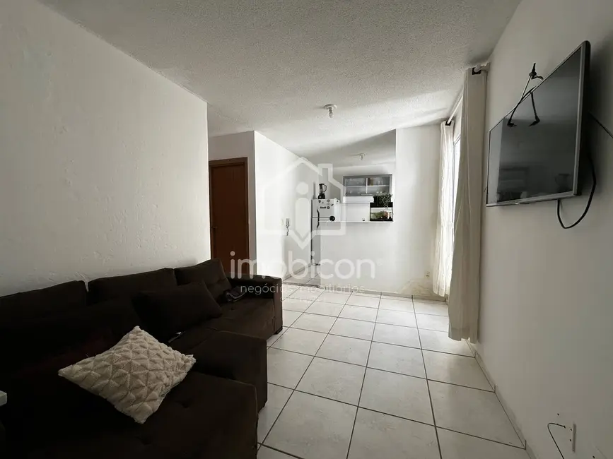 Foto 2 de Apartamento com 2 quartos para alugar, 50m2 em Felícia, Vitoria Da Conquista - BA