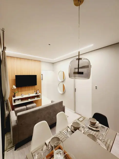 Foto 8 de Apartamento com 2 quartos à venda, 40m2 em Guaianazes, São Paulo - SP