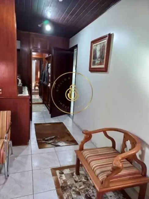 Casa com 5 quartos à venda, 260m2 em Parque Residencial Eloy Chaves, Jundiai - SP - imagem 8 Foto 8 de Casa com 5 quartos à venda, 260m2 em Parque Residencial Eloy Chaves, Jundiai - SP