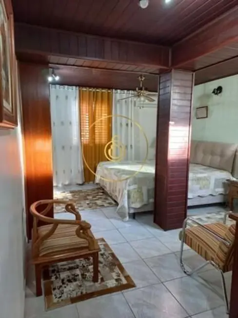 Casa com 5 quartos à venda, 260m2 em Parque Residencial Eloy Chaves, Jundiai - SP - imagem 3 Foto 3 de Casa com 5 quartos à venda, 260m2 em Parque Residencial Eloy Chaves, Jundiai - SP