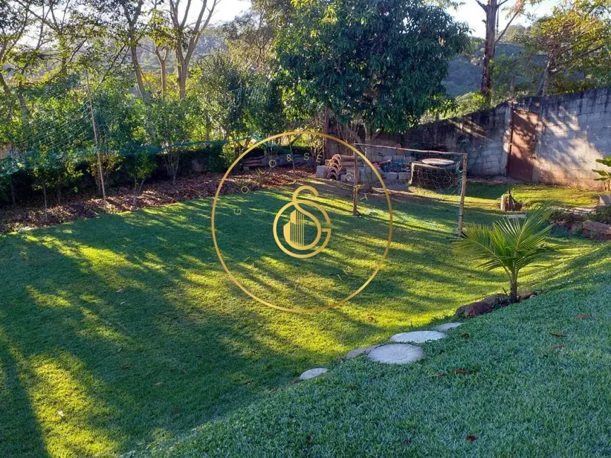 Chácara com 2 quartos à venda, 200m2 em Jarinu - SP - imagem 3 Foto 3 de Chácara com 2 quartos à venda, 200m2 em Jarinu - SP