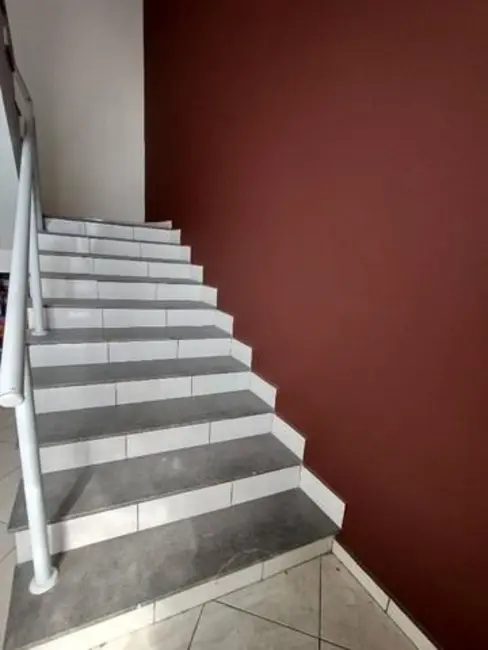 Sala Comercial para alugar, 48m2 em Varzea Paulista - SP - imagem 4 Foto 4 de Sala Comercial para alugar, 48m2 em Varzea Paulista - SP