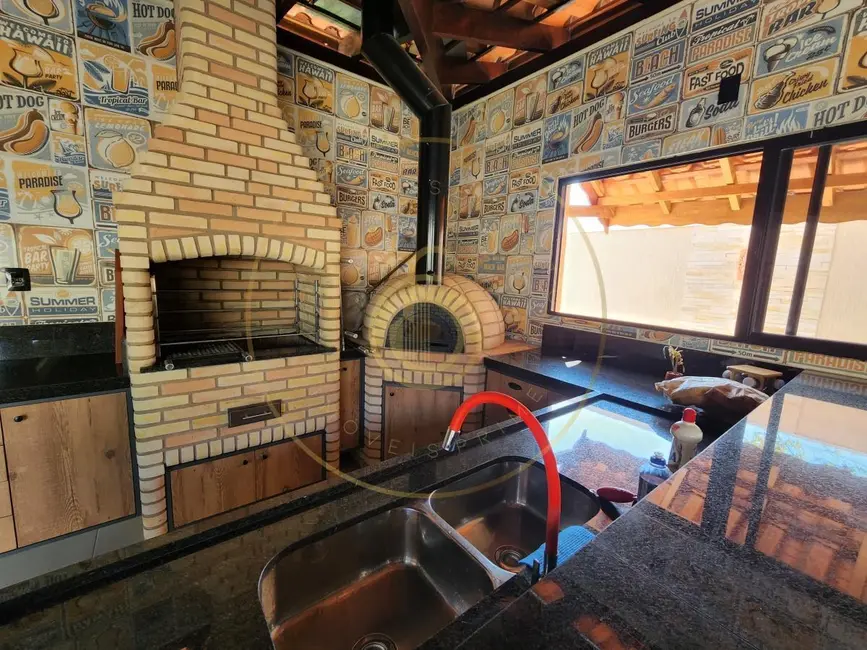 Casa de Condomínio com 3 quartos à venda e para alugar, 328m2 em Itupeva - SP - imagem 8 Foto 8 de Casa de Condomínio com 3 quartos à venda e para alugar, 328m2 em Itupeva - SP