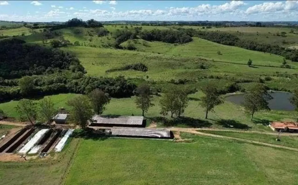Foto 2 de Fazenda / Haras à venda, 300m2 em Itapetininga - SP