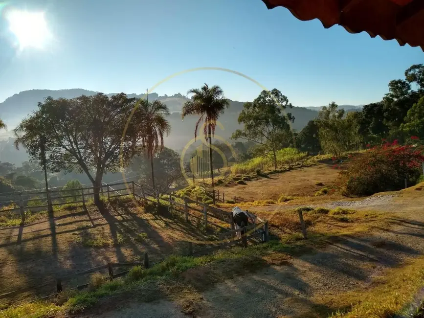 Foto 8 de Fazenda / Haras com 6 quartos à venda em Socorro - SP