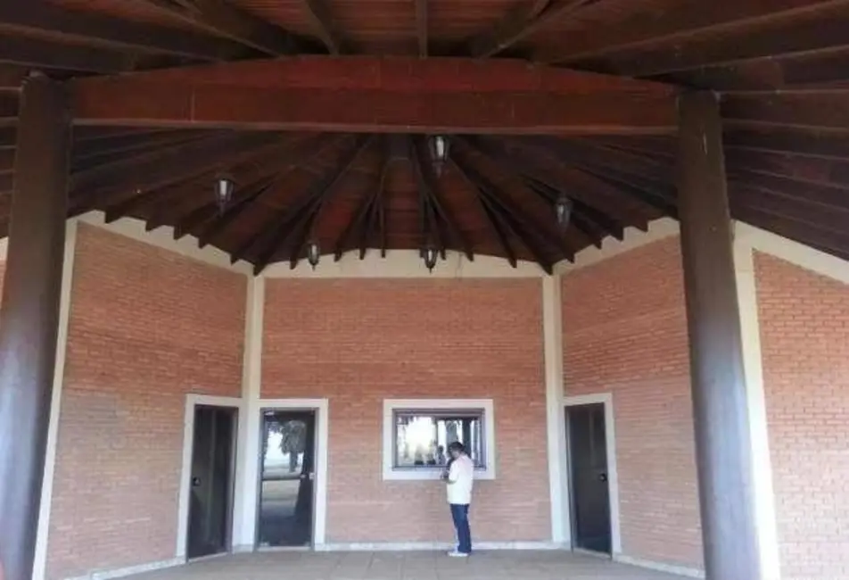 Chácara à venda em Centro, Uberaba - MG - imagem 6 Foto 6 de Chácara à venda em Centro, Uberaba - MG