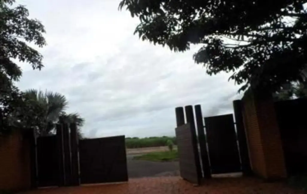 Chácara à venda em Centro, Uberaba - MG - imagem 14 Foto 14 de Chácara à venda em Centro, Uberaba - MG