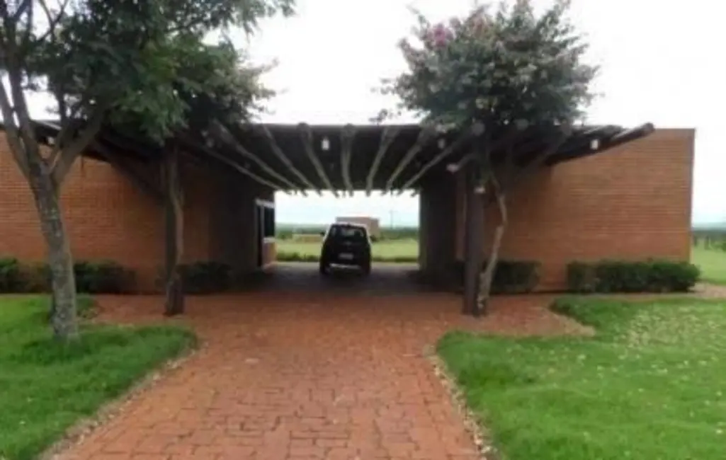 Chácara à venda em Centro, Uberaba - MG - imagem 13 Foto 13 de Chácara à venda em Centro, Uberaba - MG