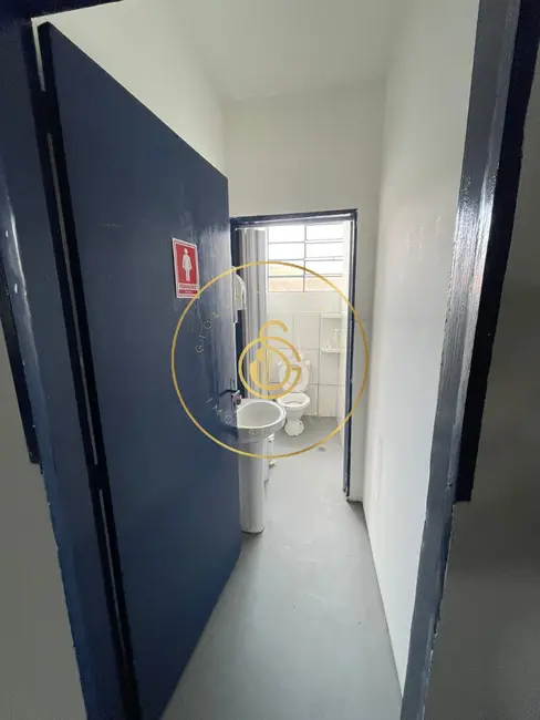 Armazém / Galpão para alugar, 400m2 em Glebas, Franco Da Rocha - SP - imagem 8 Foto 8 de Armazém / Galpão para alugar, 400m2 em Glebas, Franco Da Rocha - SP