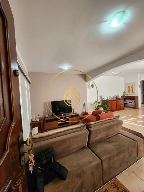 Casa com 3 quartos à venda, 202m2 em Jardim Martins, Jundiai - SP - imagem 3 Foto 3 de Casa com 3 quartos à venda, 202m2 em Jardim Martins, Jundiai - SP