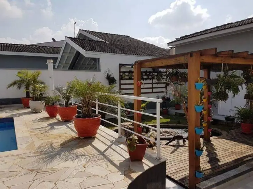 Foto 6 de Sobrado com 3 quartos à venda, 400m2 em Cecap, Taubate - SP