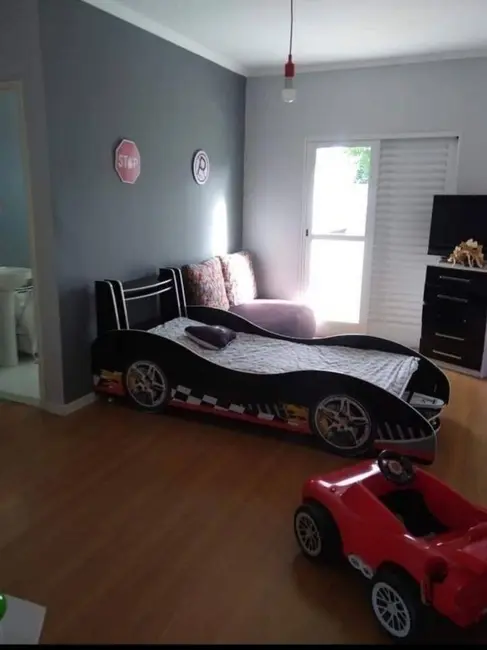 Foto 7 de Sobrado com 4 quartos à venda, 221m2 em Tremembe - SP