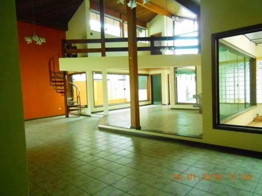 Foto 4 de Casa com 3 quartos à venda, 400m2 em Jardim das Nações, Taubate - SP