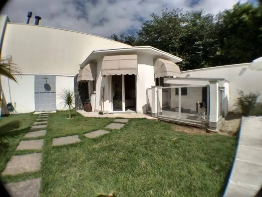 Foto 9 de Casa com 3 quartos à venda, 530m2 em Tremembe - SP