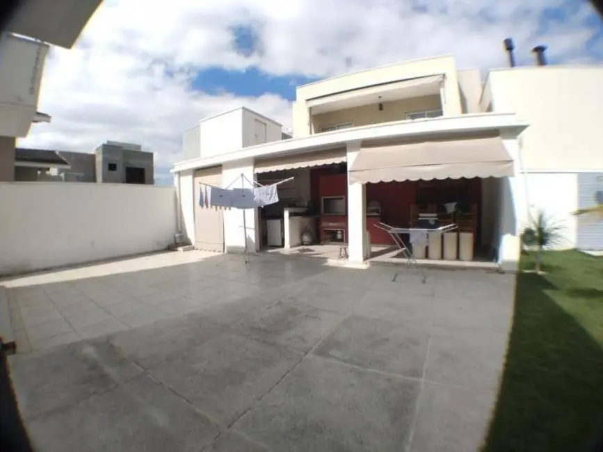 Foto 8 de Casa com 3 quartos à venda, 530m2 em Tremembe - SP