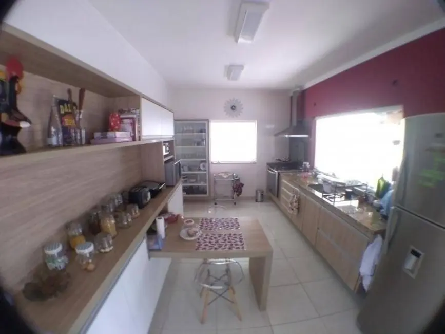 Foto 6 de Casa com 3 quartos à venda, 325m2 em Tremembe - SP