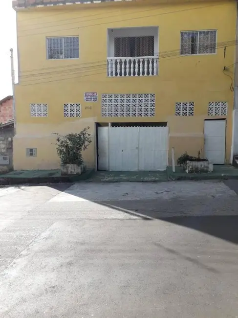 Foto 2 de Casa com 3 quartos à venda, 270m2 em Estiva, Taubate - SP