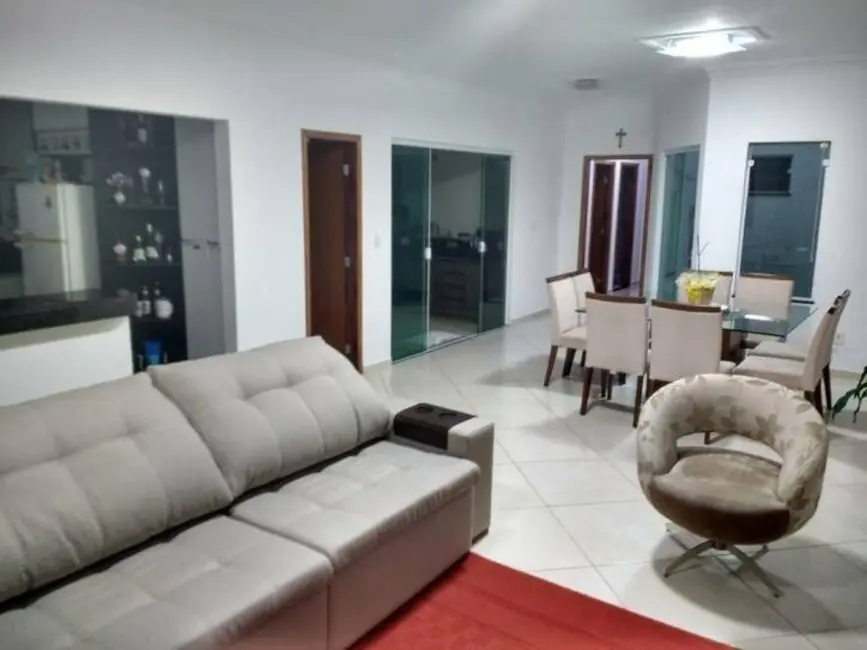 Foto 3 de Casa com 3 quartos à venda, 156m2 em Tremembe - SP