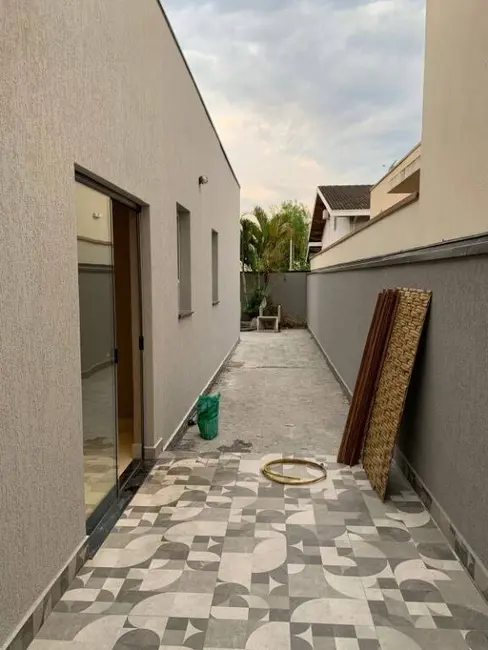 Foto 3 de Casa com 3 quartos à venda, 135m2 em Tremembe - SP