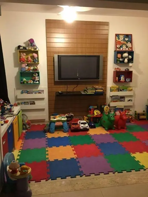 Foto 9 de Casa com 4 quartos à venda, 350m2 em Vila Costa, Taubate - SP