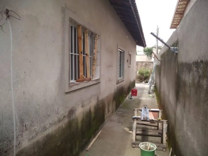 Foto 3 de Casa com 2 quartos à venda, 88m2 em Parque Piratininga, Taubate - SP