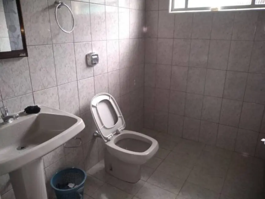 Foto 9 de Casa com 2 quartos à venda, 88m2 em Parque Piratininga, Taubate - SP