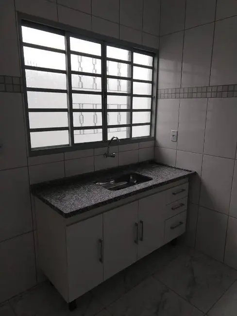 Foto 1 de Casa com 2 quartos à venda, 70m2 em Parque Urupês, Taubate - SP