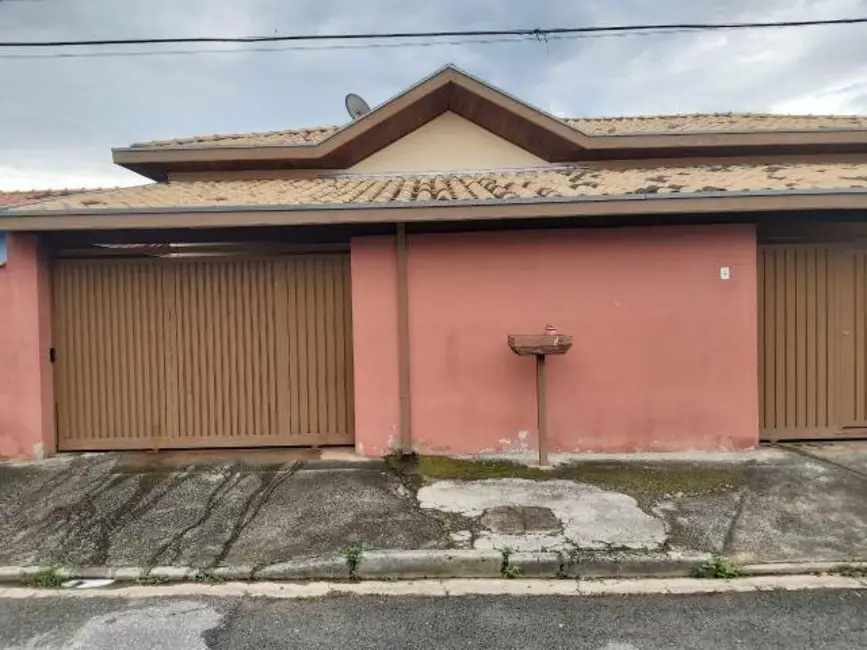 Foto 1 de Casa com 4 quartos à venda, 219m2 em Jardim Sandra Maria, Taubate - SP
