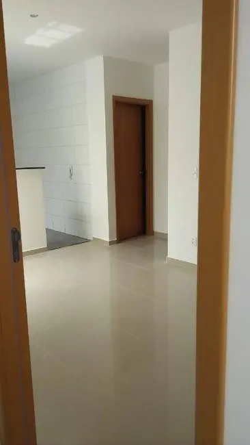 Foto 6 de Apartamento com 2 quartos à venda, 42m2 em Jardim das Bandeiras, Taubate - SP