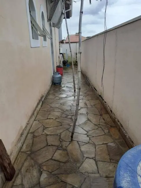 Foto 8 de Sobrado com 3 quartos à venda, 250m2 em Jardim Independência, Taubate - SP
