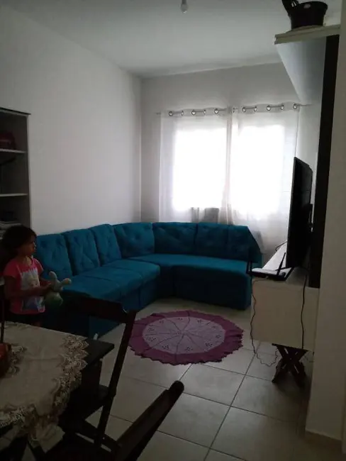 Foto 4 de Sobrado com 2 quartos à venda, 69m2 em Vila Areao, Taubate - SP