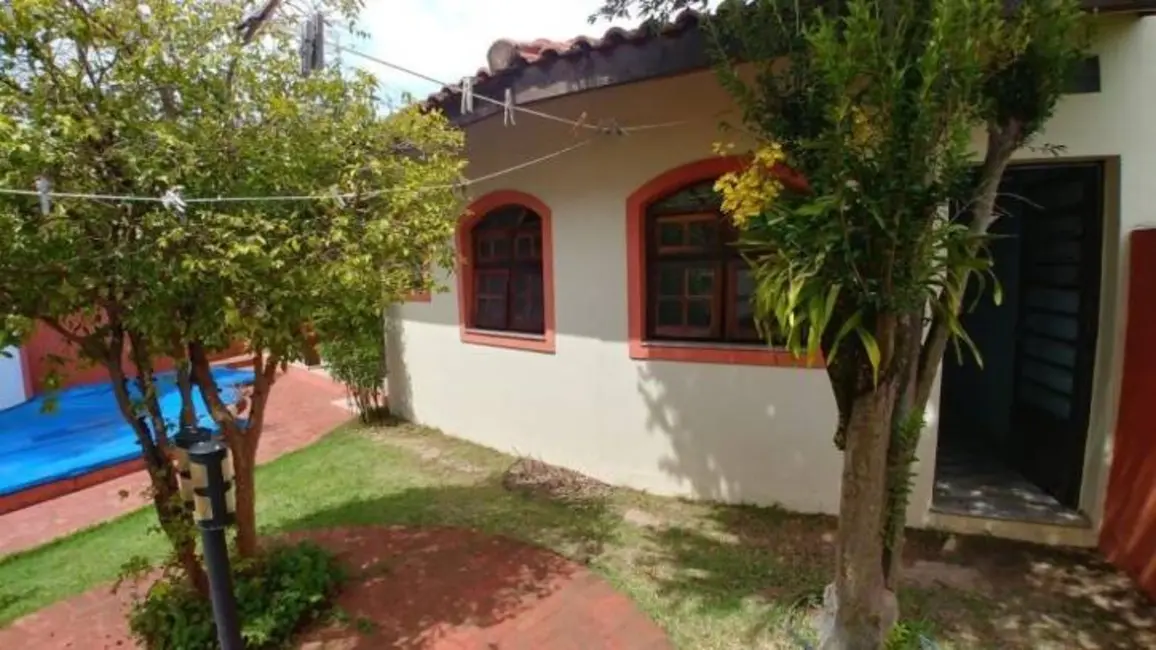 Foto 9 de Sobrado com 5 quartos à venda, 300m2 em Vila Costa, Taubate - SP