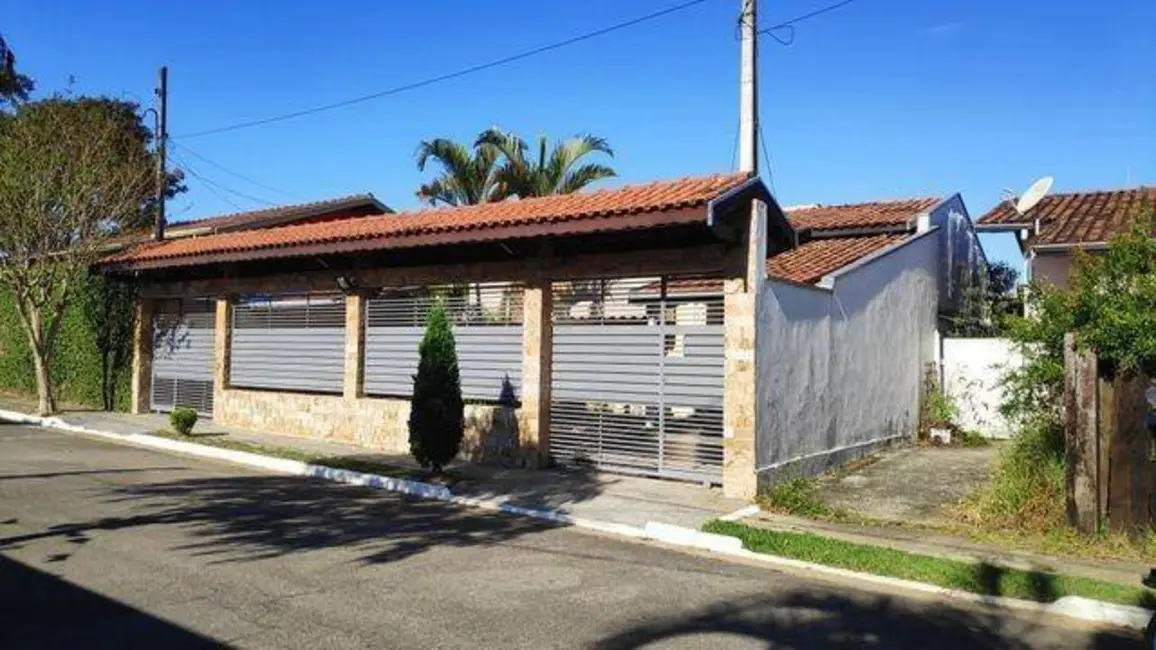 Foto 2 de Casa com 3 quartos à venda, 175m2 em Quiririm, Taubate - SP