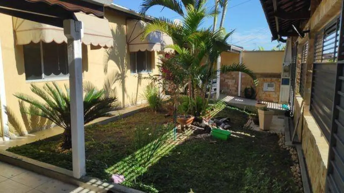 Foto 1 de Casa com 3 quartos à venda, 175m2 em Quiririm, Taubate - SP