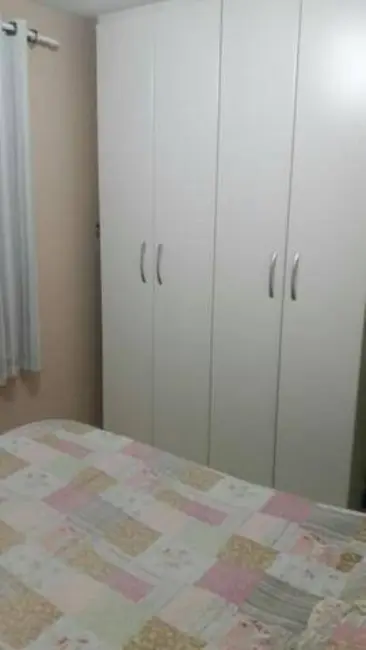 Foto 3 de Apartamento com 2 quartos à venda, 44m2 em Jardim Jaraguá, Taubate - SP