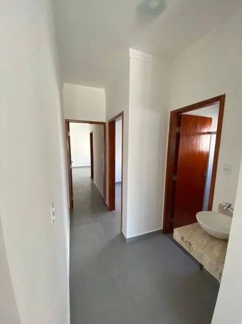 Foto 1 de Casa com 2 quartos à venda, 67m2 em Chácaras Cataguá, Taubate - SP